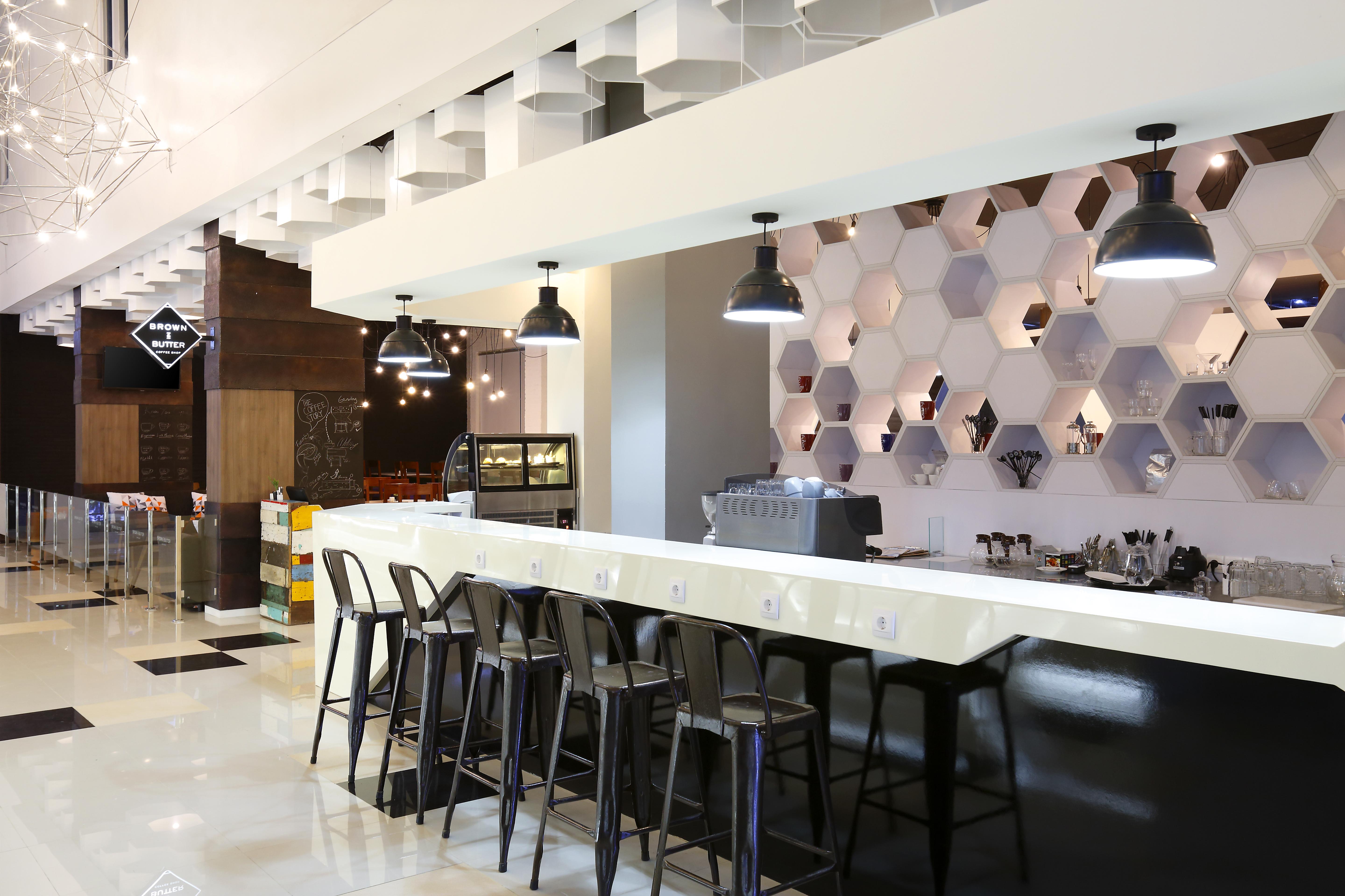 Berry Biz Hotel Seminyak  Exterior photo